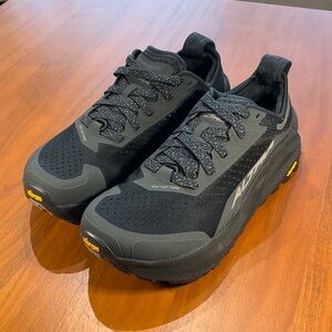 Altra Olympus 6 Black Trail Running Sneakers with Yellow Outsole Accents